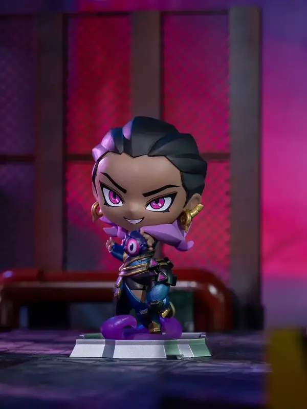 リーアを出すレイナがデフォルメフィギュア化！Riot Store Japanにて