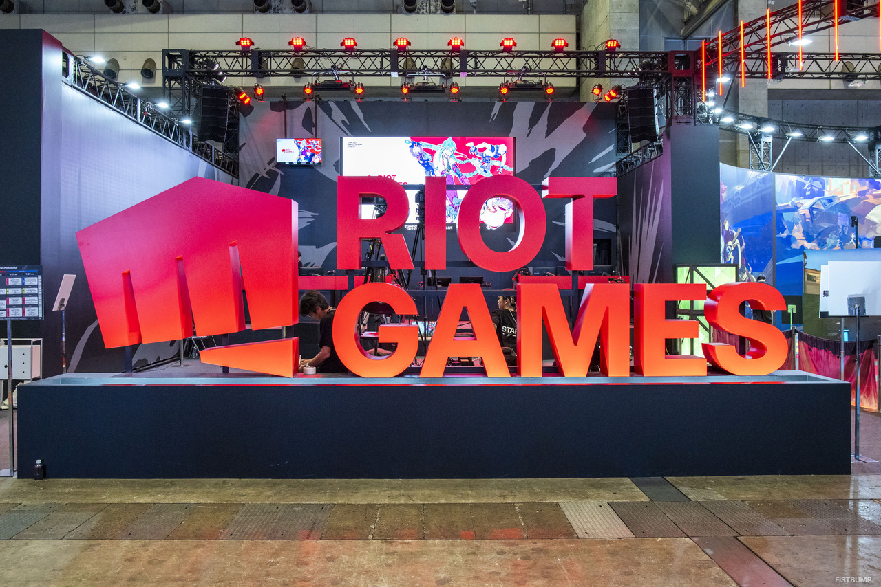 「Riot Gamesブース」は見どころ盛りだくさん！リアル版ナイトマーケット、ヴァイのパンチングマシーン、ユナラの精神修養チャレンジなどを存分に体験してきた【TGS2025】