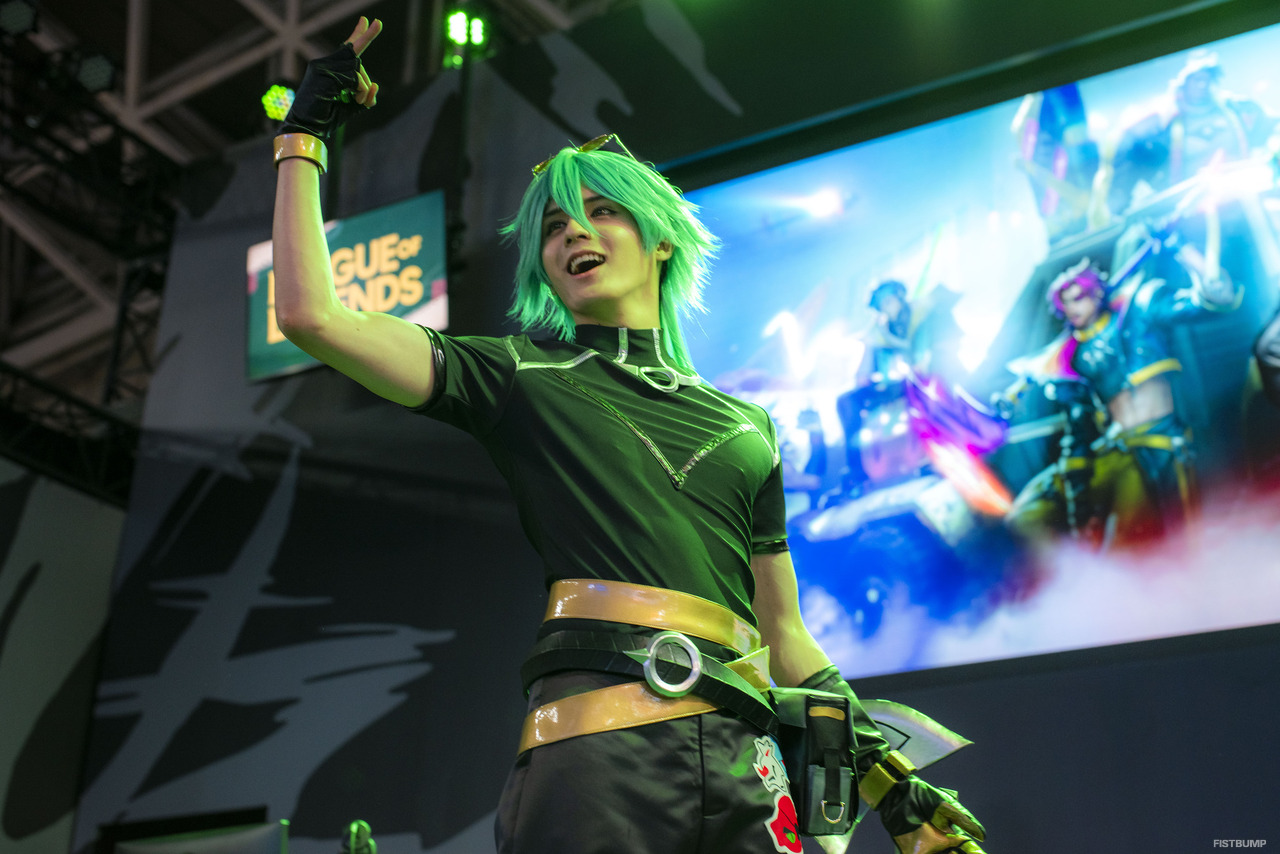 【コスプレ】スタンミ＆しゃるるのWエズリアル撮影会レポート！全25枚の写真でお届け【TGS2025】