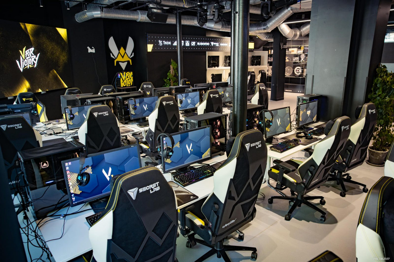 「VoL」って何者？元自衛官、22歳で仏eスポーツ名門「Team Vitality」へ—「Champions 2025」最前線で果たす役割、国境を越えて活動する中で見える景色は