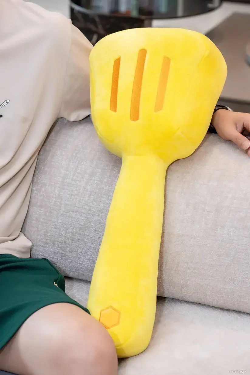 TFT「金のへら ぬいぐるみ」「フェザーナイト ハット」「フェザーナイト ポッププッシュ カチューシャ」がRiot Store Japanにて新登場！「カンメイ フェザーナイト ぬいぐるみ」 も再入荷