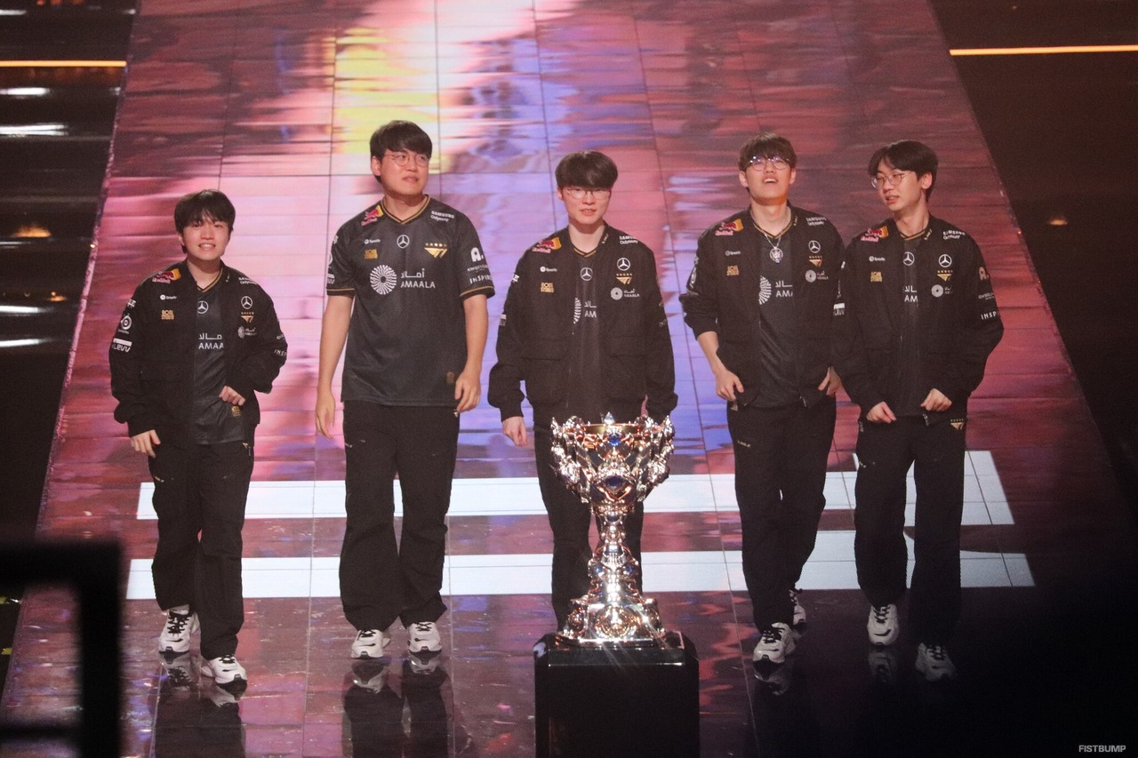 街全体が『LoL』一色に！「LoL Carnival」から白熱した「Worlds 2025」頂上決戦まで、中国・成都の盛り上がりを現地からお届け【フォトレポート】