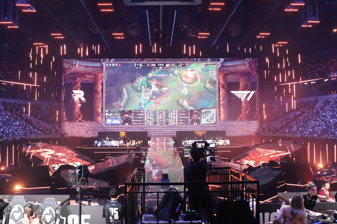 街全体が『LoL』一色に！「LoL Carnival」から白熱した「Worlds 2025」頂上決戦まで、中国・成都の盛り上がりを現地からお届け【フォトレポート】