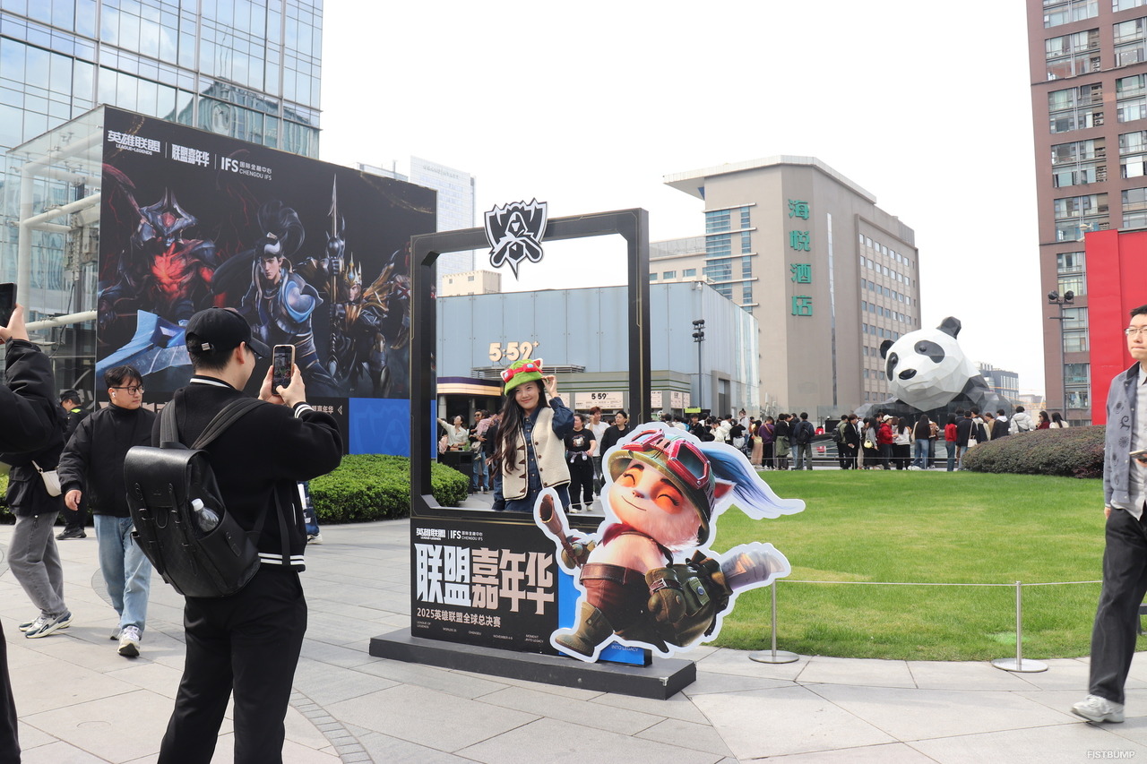 街全体が『LoL』一色に！「LoL Carnival」から白熱した「Worlds 2025」頂上決戦まで、中国・成都の盛り上がりを現地からお届け【フォトレポート】