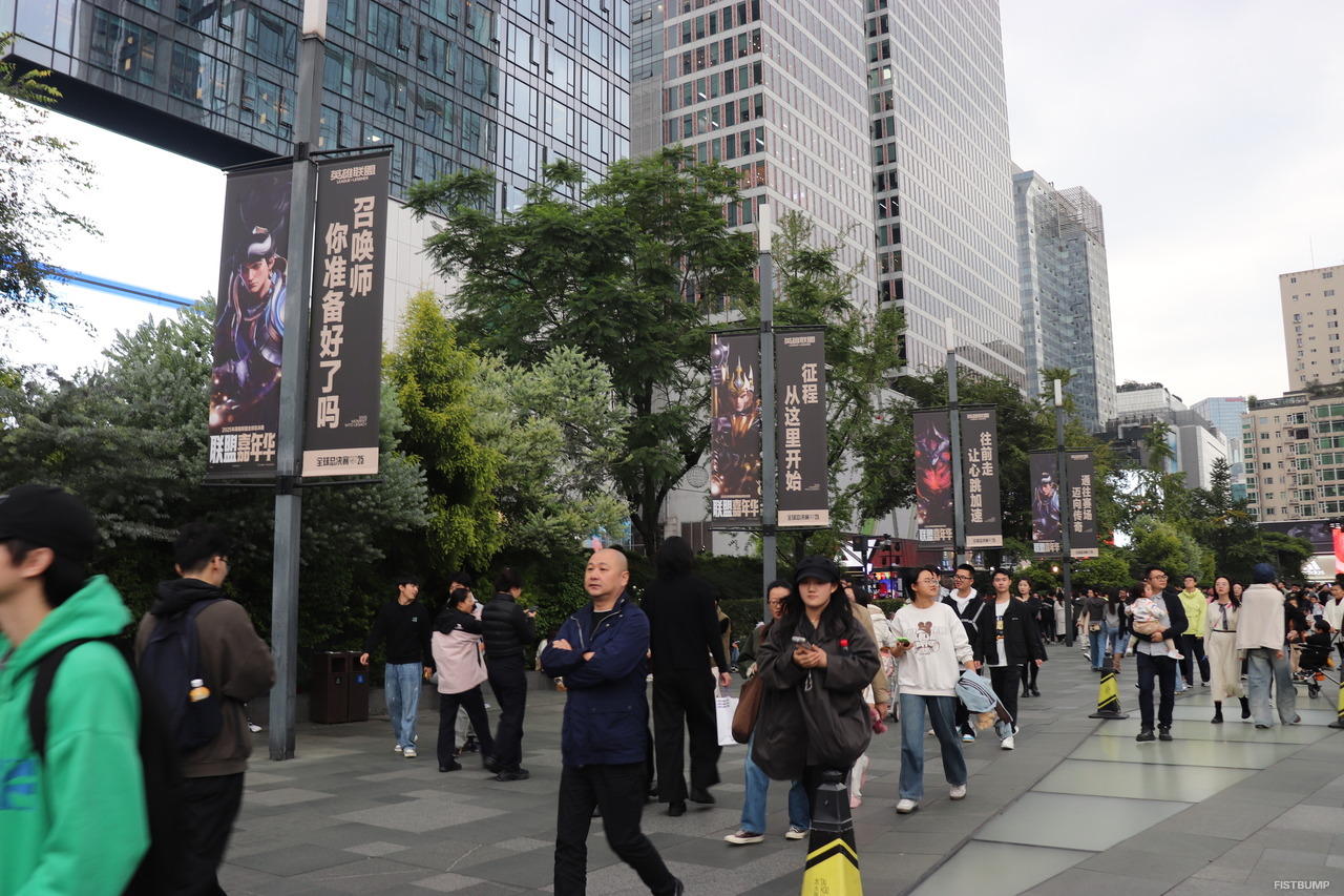 街全体が『LoL』一色に！「LoL Carnival」から白熱した「Worlds 2025」頂上決戦まで、中国・成都の盛り上がりを現地からお届け【フォトレポート】