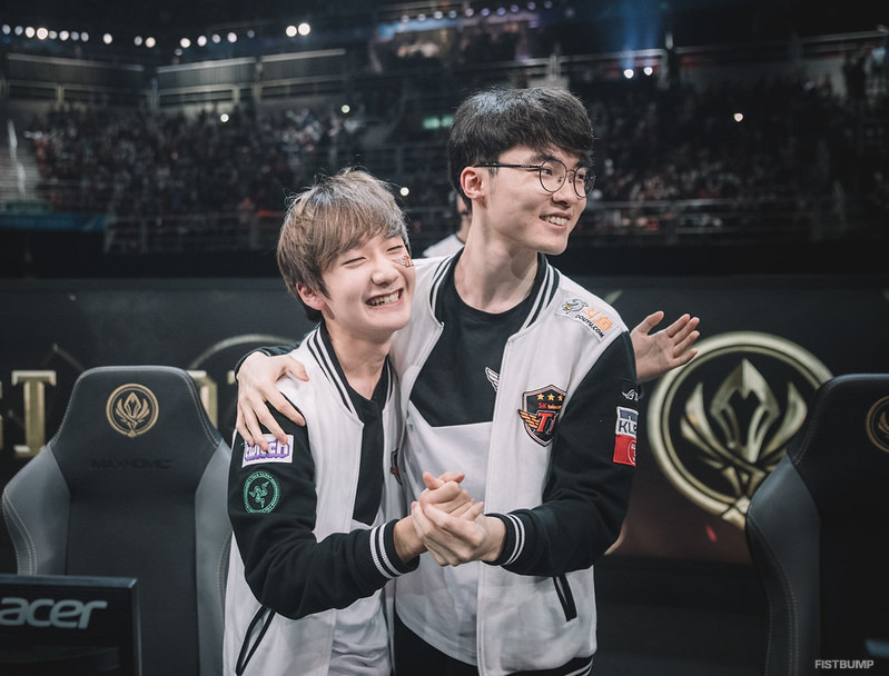 Faker「Peanut、戻ってこいよ」―FakerがLoL Parkで直筆メッセージを残す