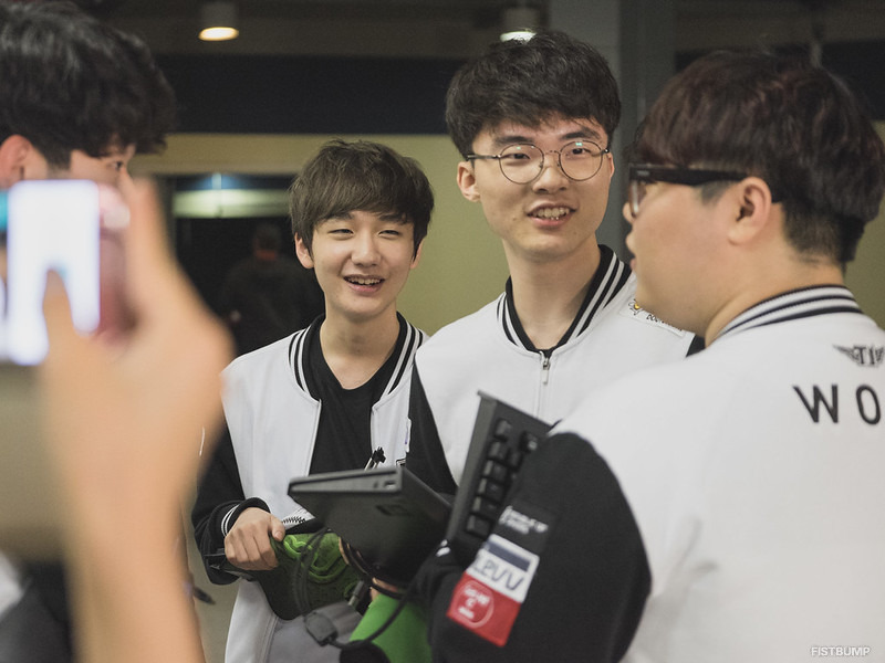 Faker「Peanut、戻ってこいよ」―FakerがLoL Parkで直筆メッセージを残す
