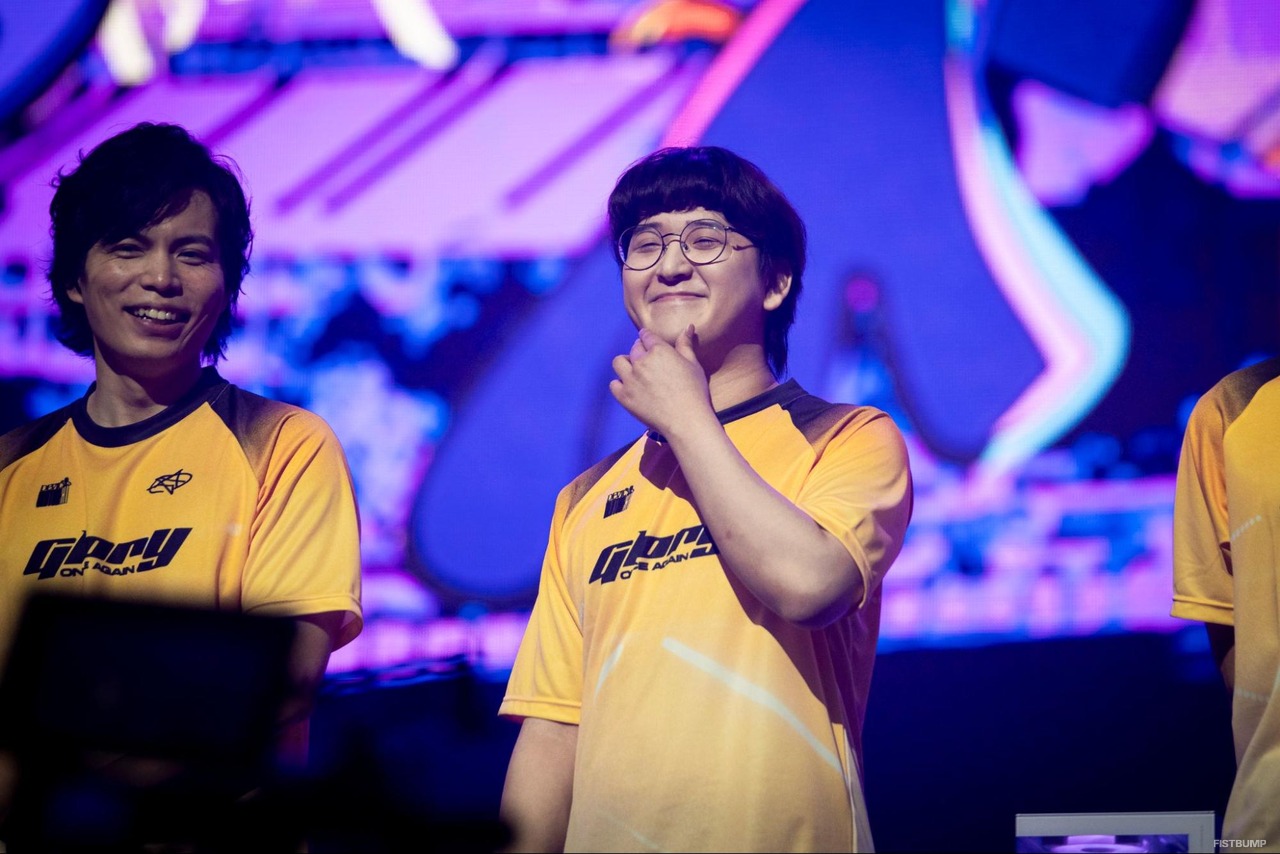 笑いあり、涙ありの“極上”な「デビクラ杯 #5」オフラインを振り返ろう！「UIF」優勝の瞬間、「極上」連発のインタビュー、じゃすぱーの散髪姿など【フォトレポート】