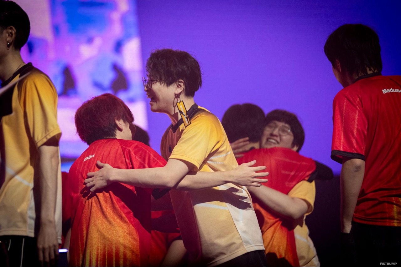 笑いあり、涙ありの“極上”な「デビクラ杯 #5」オフラインを振り返ろう！「UIF」優勝の瞬間、「極上」連発のインタビュー、じゃすぱーの散髪姿など【フォトレポート】