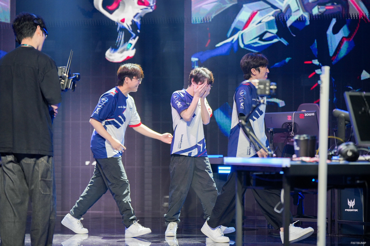 踊るFENNEL & DFM、Bijuの誇張版SiuFatBB、GONの朝ごはんチャンネル、ANGE1の水筒噴水ハプニング―真剣勝負の裏で何が起きた？2025年VALORANT、愛すべき「迷」場面を振り返る