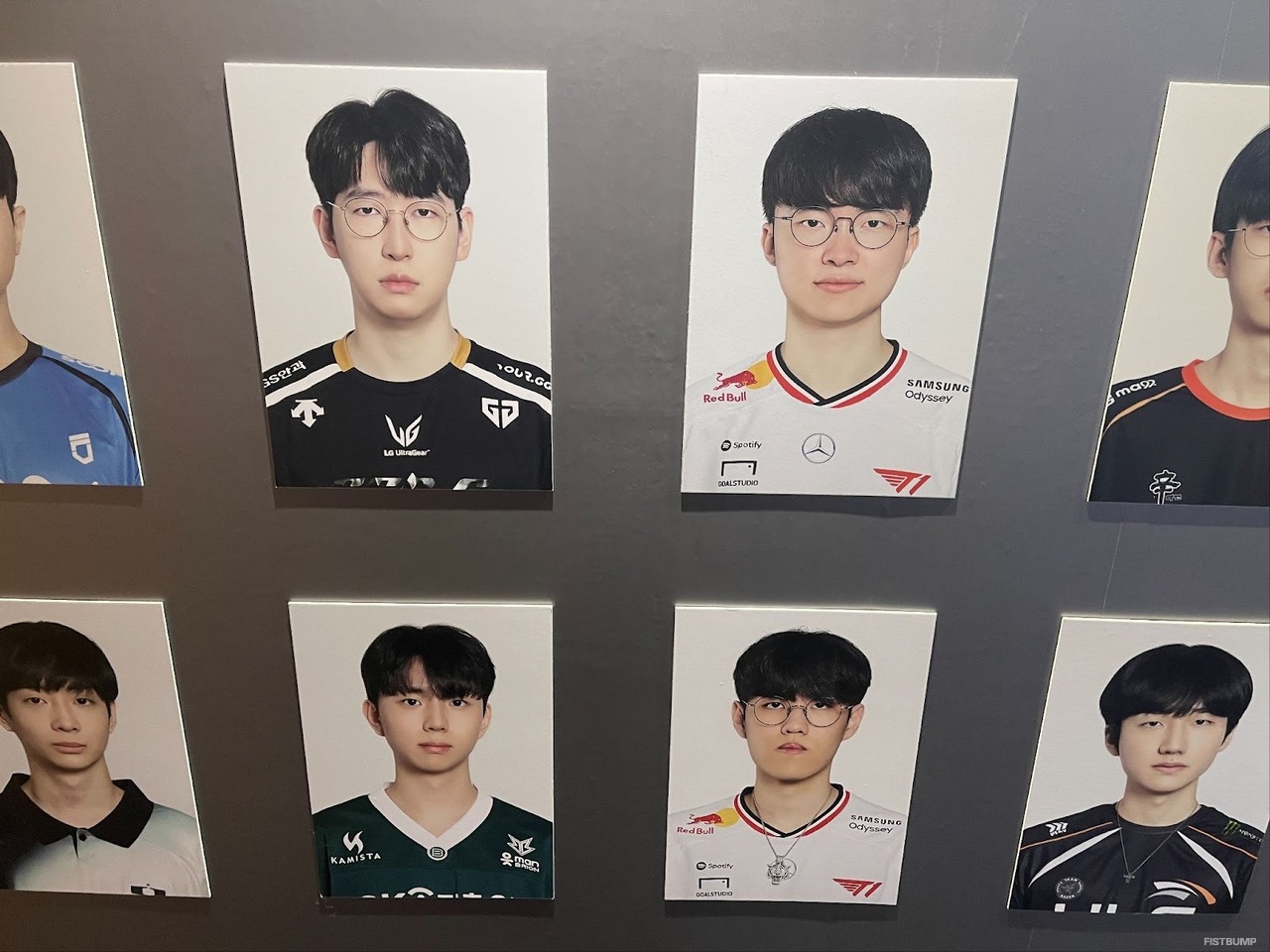 Faker「Peanut、戻ってこいよ」直筆メッセージも―LCK 2025シーズンを振り返る写真展「SEQUENCE 2025」フォトレポート