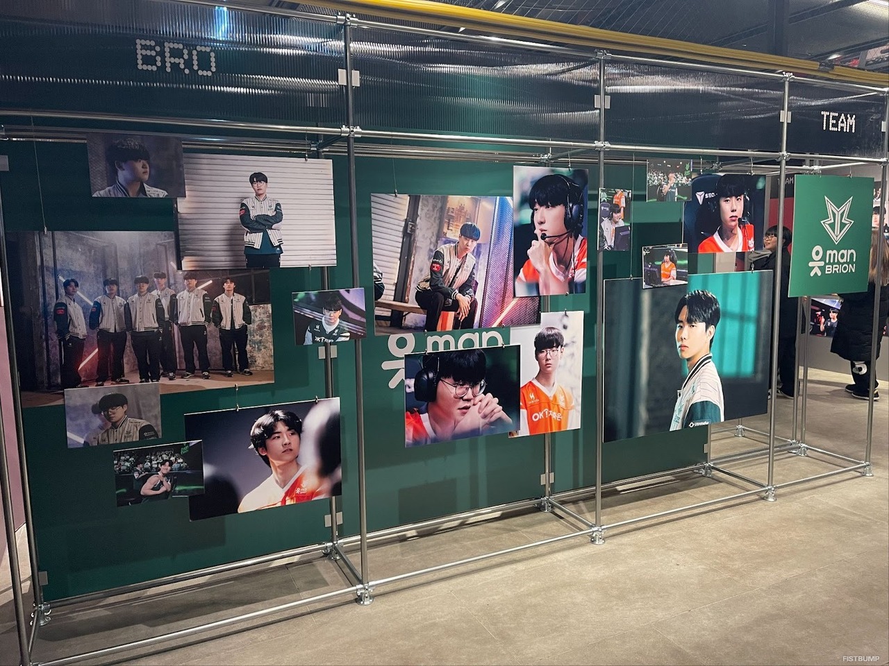 Faker「Peanut、戻ってこいよ」直筆メッセージも―LCK 2025シーズンを振り返る写真展「SEQUENCE 2025」フォトレポート