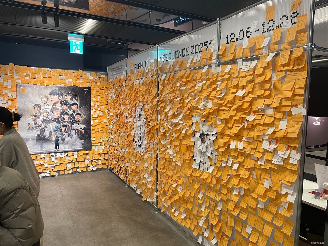 Faker「Peanut、戻ってこいよ」直筆メッセージも―LCK 2025シーズンを振り返る写真展「SEQUENCE 2025」フォトレポート