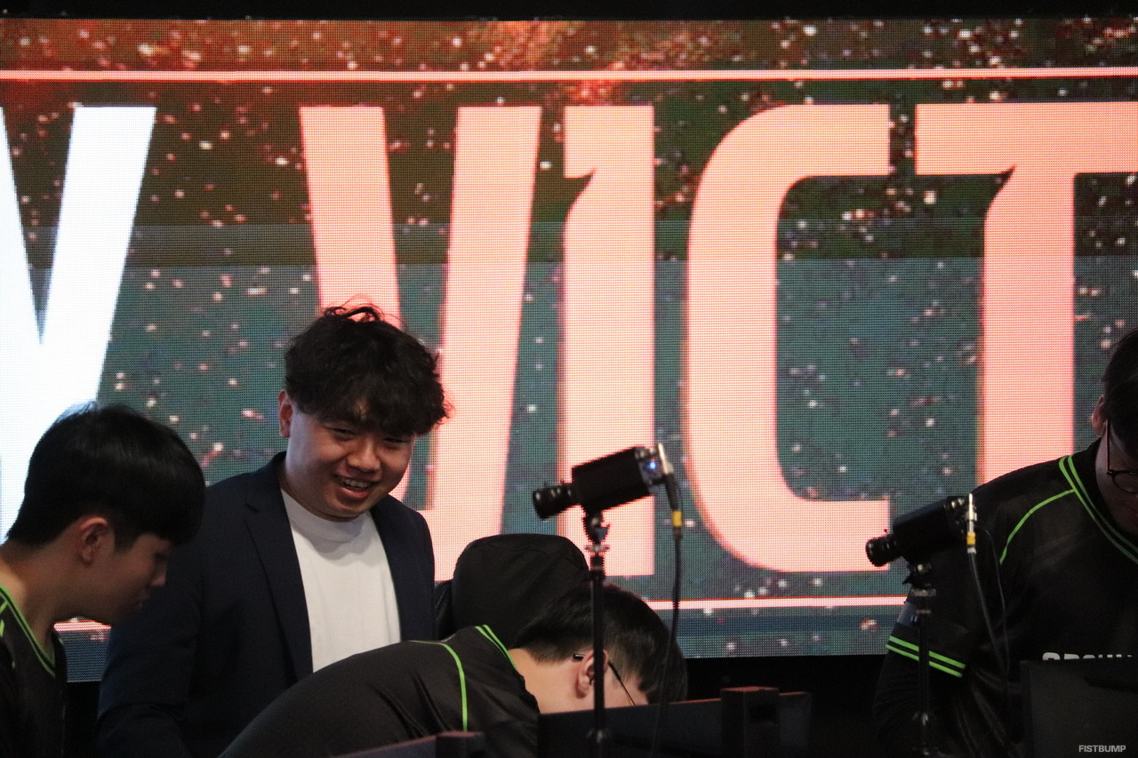 【現地インタビュー】GZ Skywalkコーチ、「いつか日本を旅行できる日を楽しみにしている」ーLCPにおける自チームと日本チームに対する見解を語る、日本語にも興味津々【LCP 2026 Split 1】