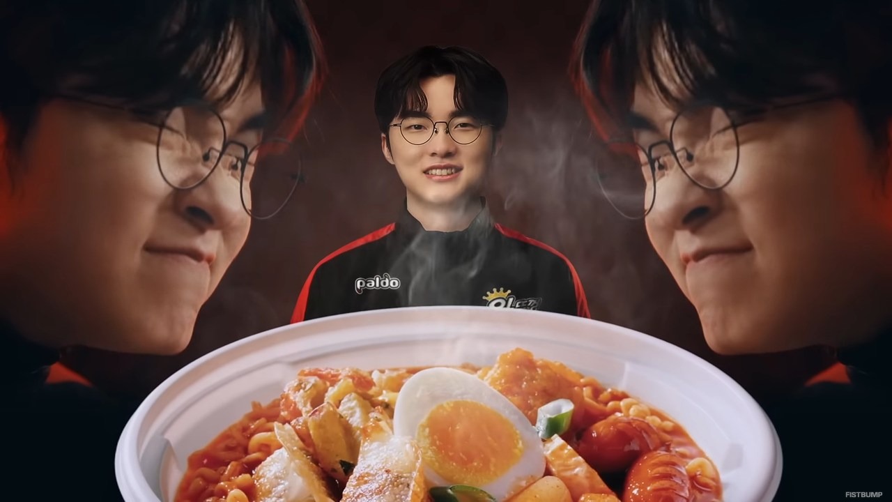 Fakerとカップ麺「王の蓋」コラボCMの新作公開―チャームでカップ麺を引き寄せたり、分身したり、WorldsPVパロったり