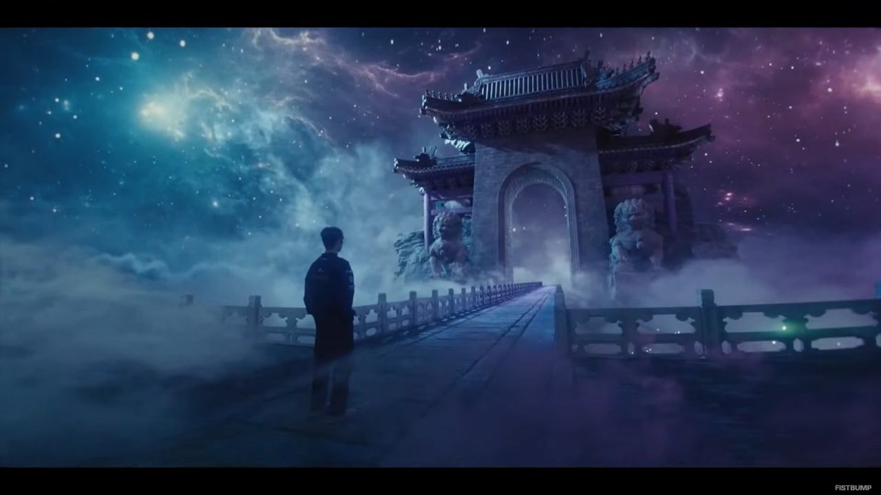 Fakerとカップ麺「王の蓋」コラボCMの新作公開―チャームでカップ麺を引き寄せたり、分身したり、WorldsPVパロったり