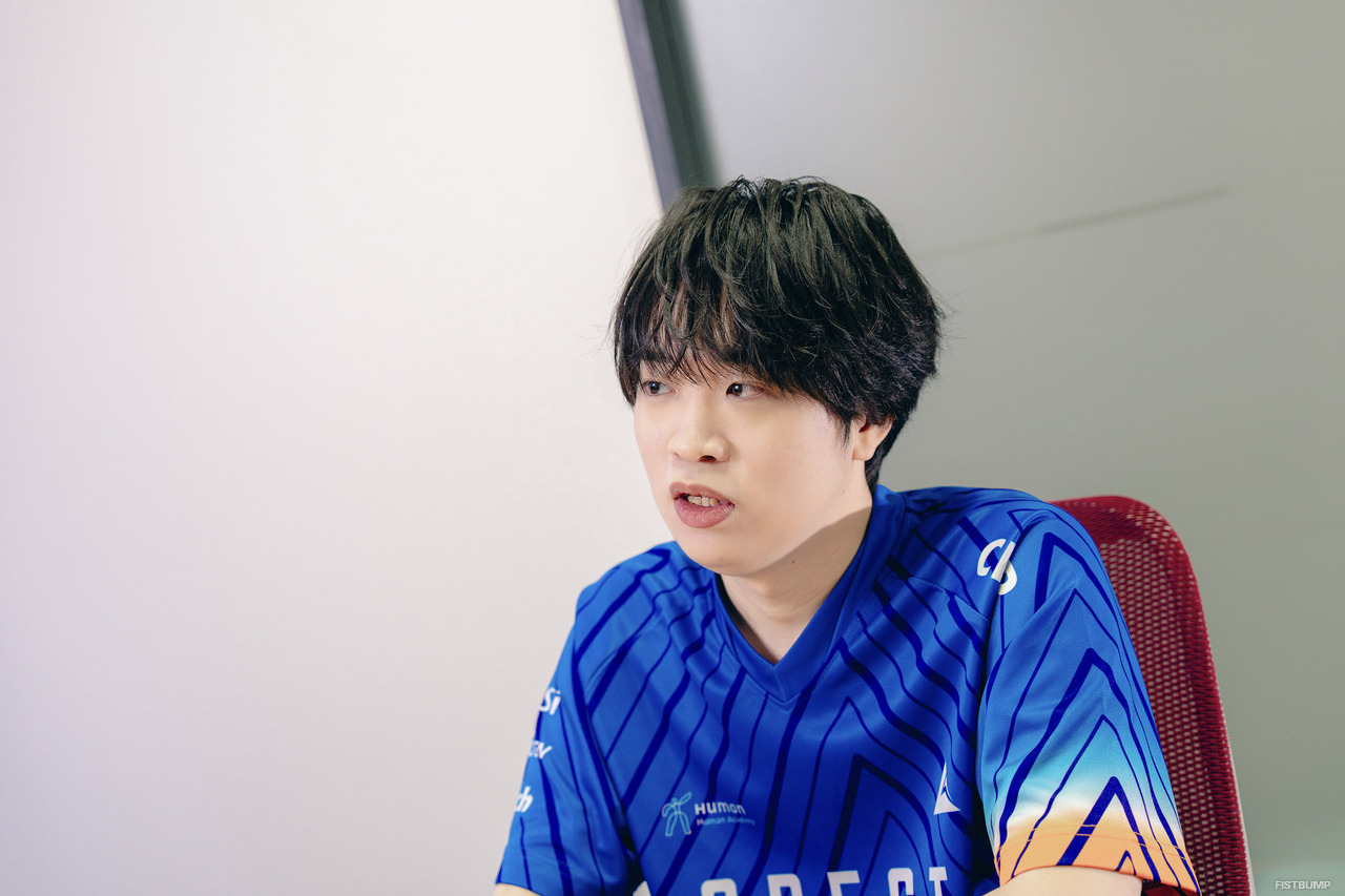 CGZ bazz「優勝で余裕ができたが、追われる立場の不安もある」無敗優勝を掴んだ強さの秘訣と、撃ち合い強者こそのエージェントピック、怠らないSplit 2への警戒を聞く【Challengers Japan 2026 Split 2 単独インタビュー】