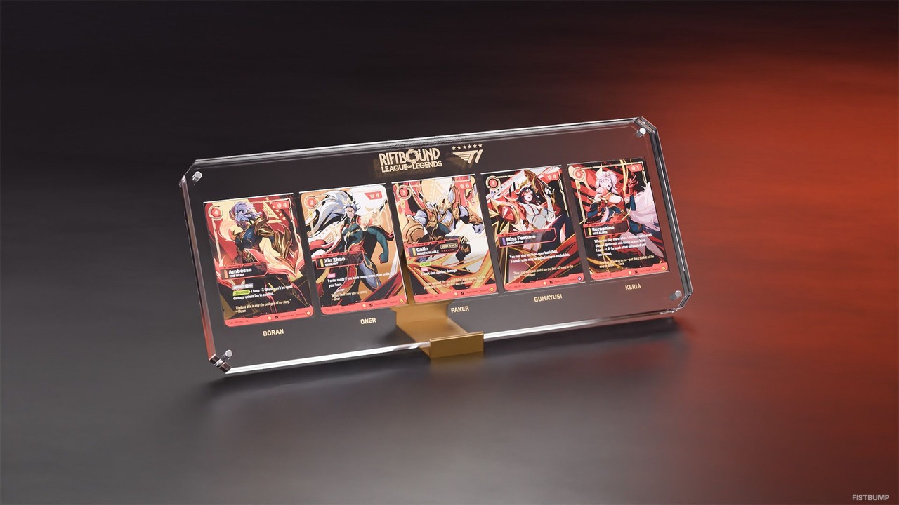 あの「T1」Worlds優勝メンバーが実物のカードに！TCG『Riftbound』Worlds 2025優勝記念コレクションの詳細が判明