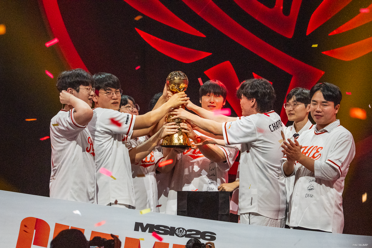 至高のBo5！連日の激闘を制したHLEが自国開催のMSI優勝の栄光に酔いしれる―BLGは先に王手をかけるも「ゴールデンロード」途絶える【MSI 2026】