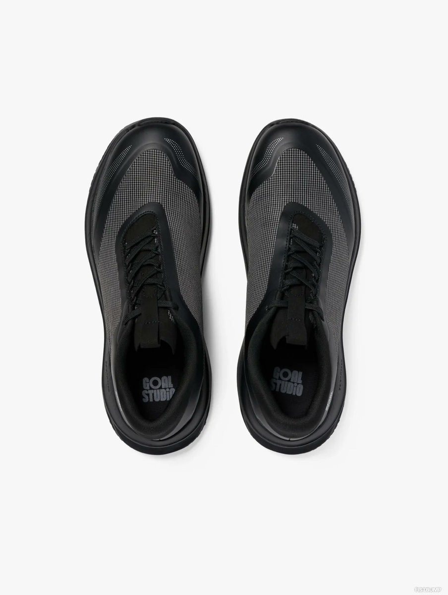 T1コラボのウォーキングシューズ「PACER」、GOALSTUDIO Japanで販売開始