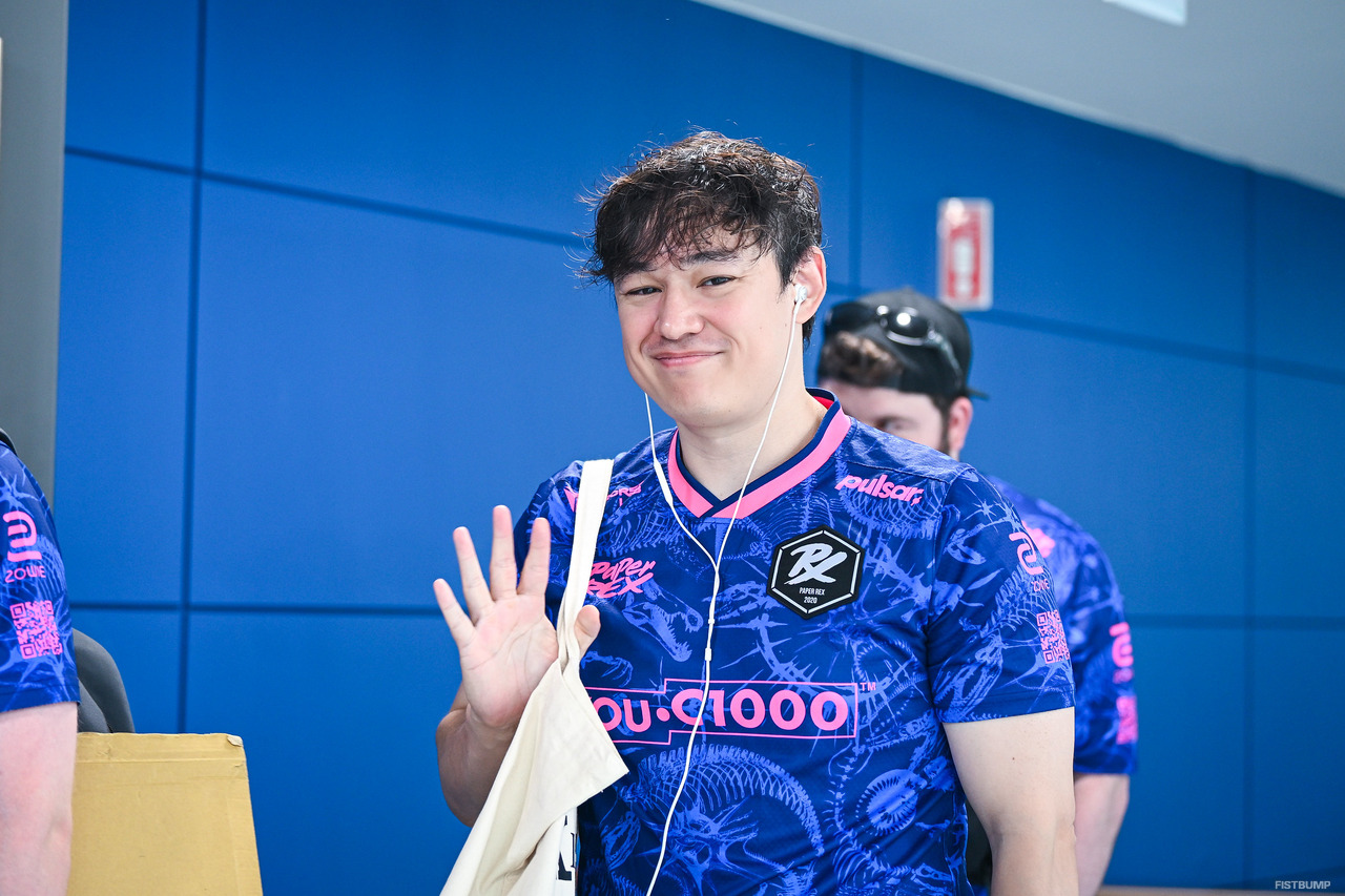 PRXの新Vlog公開―alecksコーチのFワード連発でピー音だらけの鼓舞が赤裸々に公開される【VCT Pacific】