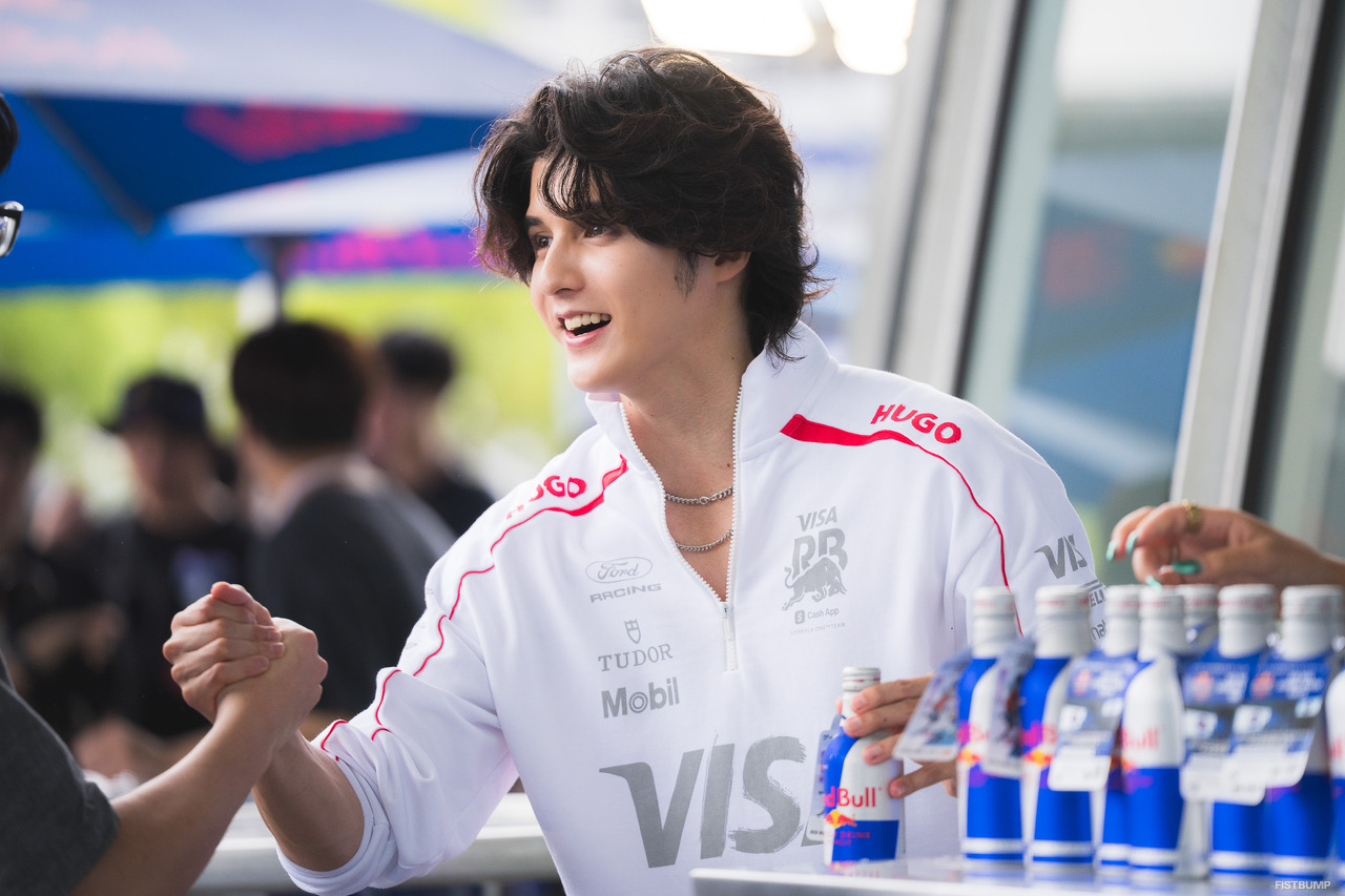 スタンミじゃぱん、TGS2026でレッドブル1,000本を配布！1時間17分ノンストップの神対応でみんなが笑顔に【フォトレポート】