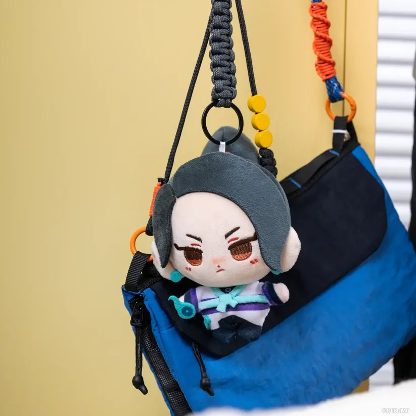 『VALORANT』のセージがデフォルメされたぬいぐるみになって登場―バッグにつけておでかけもできちゃう