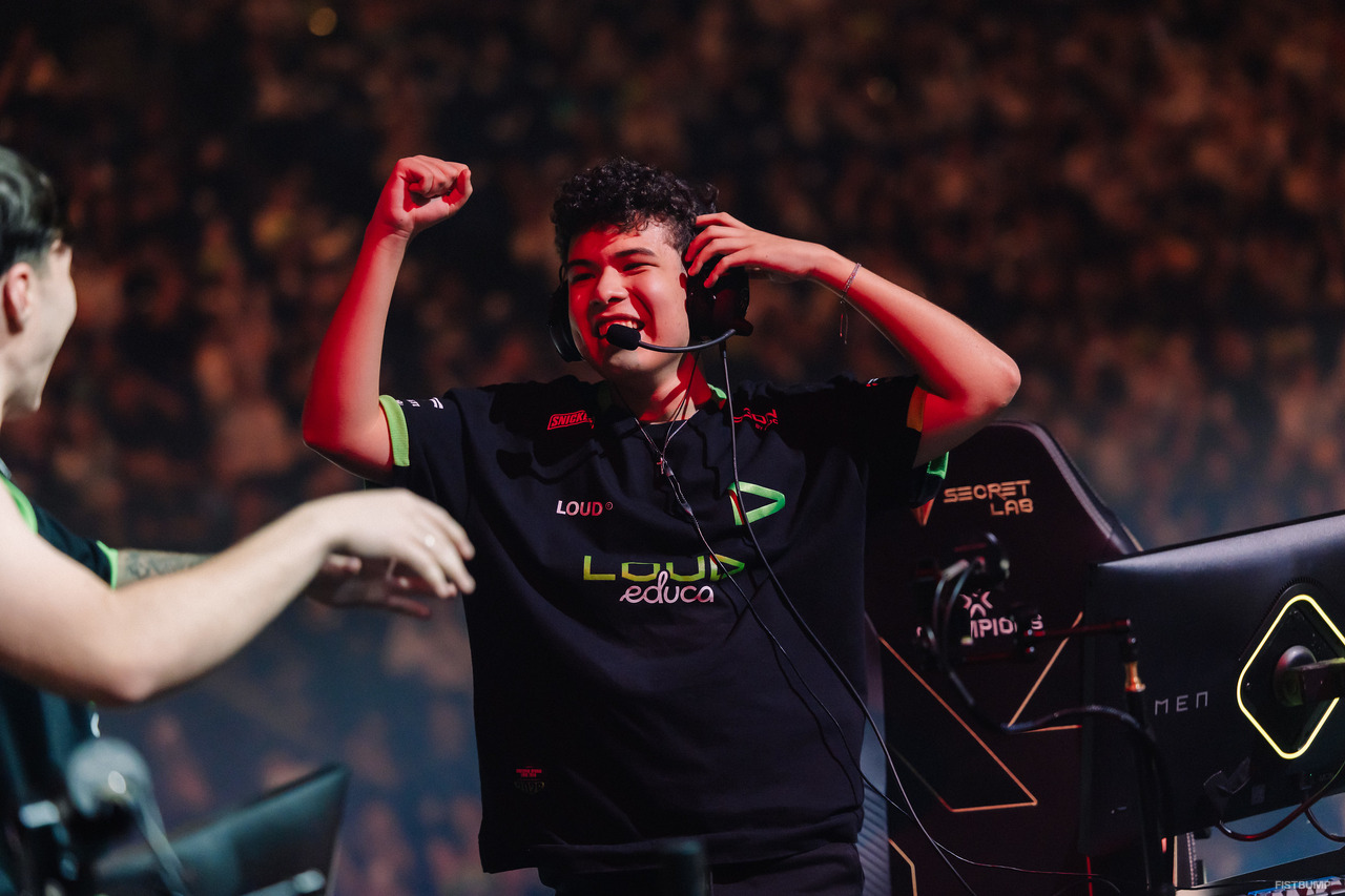 「いつか君の番が来る」LOUDが4年ぶりの世界王者に―erdeが最年少IGLでMVP、tkzinの父も祝福【VALORANT Champions 2026】