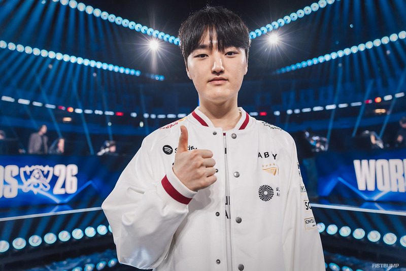 T1 Peyz「今回のWorldsではボットが重要。どんなメタでも自信がある」4連覇を目指すT1が初戦で圧勝【Worlds 2026インタビュー翻訳】