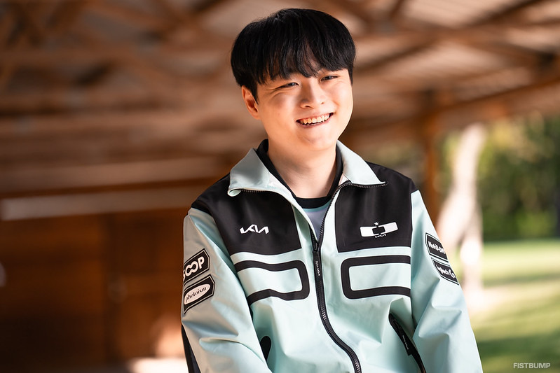 ShowMaker「新たな目標のWorlds 2回優勝と、ファンの皆さんを幸せにしたい気持ちでいっぱい」―DKがG2戦で不利を覆して勝利！【Worlds 2026インタビュー翻訳】