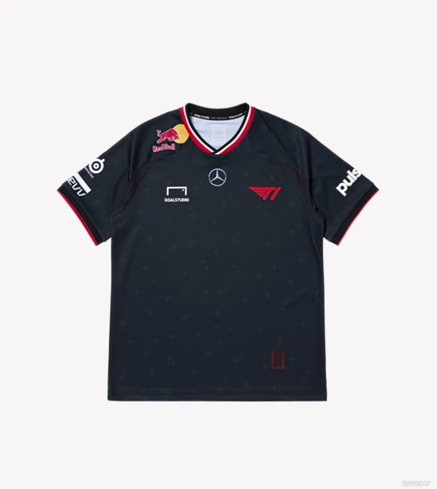 「T1」のユニフォームやアパレルなど公式グッズが発売!セレクトショップ「UZMÉ」で6月27日20時より