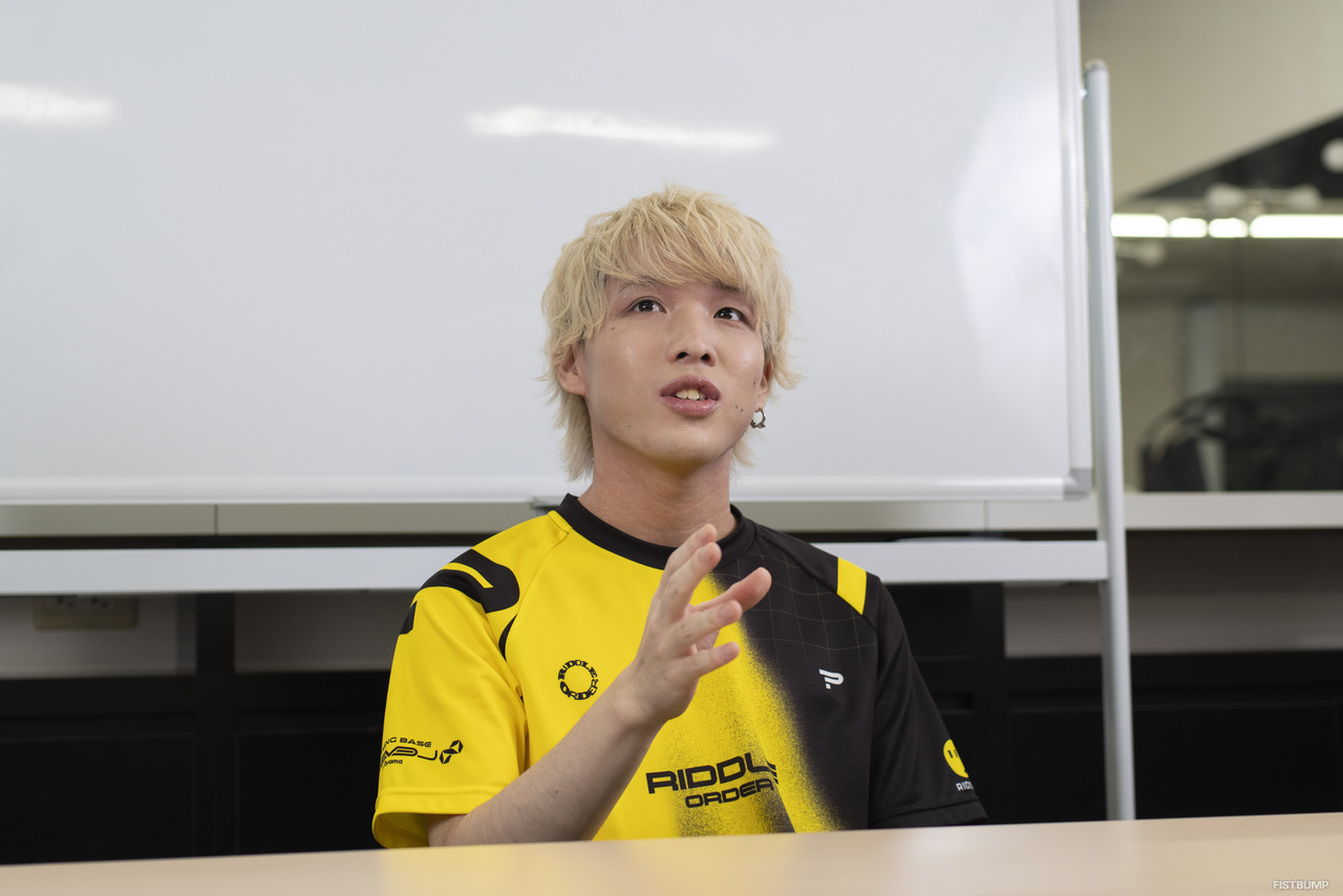 RIDDLE Minty「1回の優勝で満足しない」―コントローラーとしての成長、練習で気合いを入れる秘訣、Season Finalへの意気込みを訊く【VALORANT Challengers Japan 独占インタビュー】