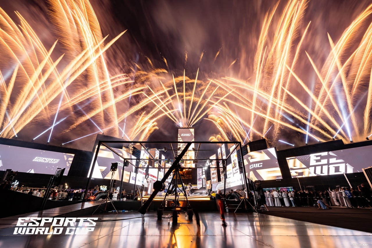 Boasterのイケメンすぎるカメラアピールも―「eスポーツワールドカップ2025」開会式がすごい… 世界最大のeスポーツの祭典がついに幕開け【EWC2025】