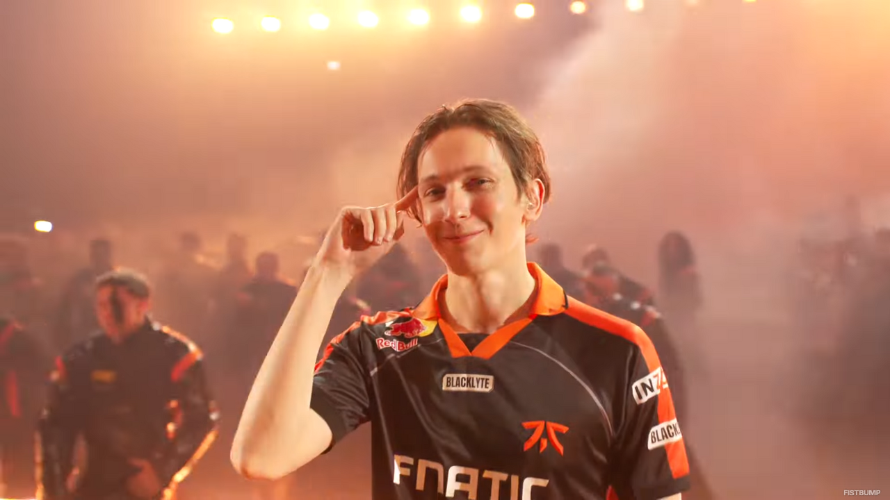 Boasterのイケメンすぎるカメラアピールも―「eスポーツワールドカップ2025」開会式がすごい… 世界最大のeスポーツの祭典がついに幕開け【EWC2025】