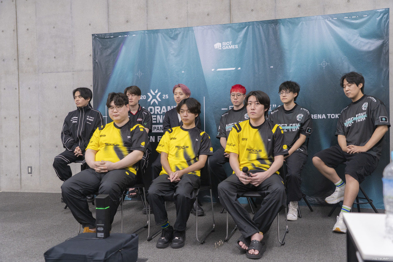 JoxJoとBlackWizの因縁、yatsukaの挑発、そしてGONのスーツ姿―各チームの懸ける想いが垣間見えた「Season Finals」前日記者会見をレポート【Challengers Japan 2025 Season Finals】