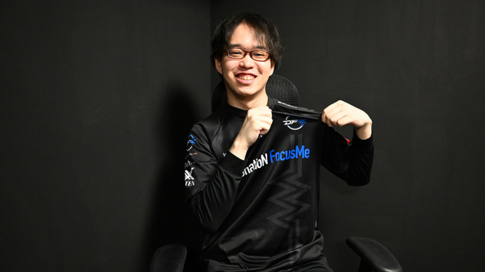 DFM Rayfarky「声を掛け合ってメンタルリセットができた」―逆転でMid Season白星発進!インタビューで語る