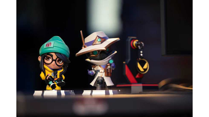 『VALORANT』キルジョイ & サイファーのフィギュアがRiot Store Japanに登場…キルジョイごっこができるビーニーも! 画像