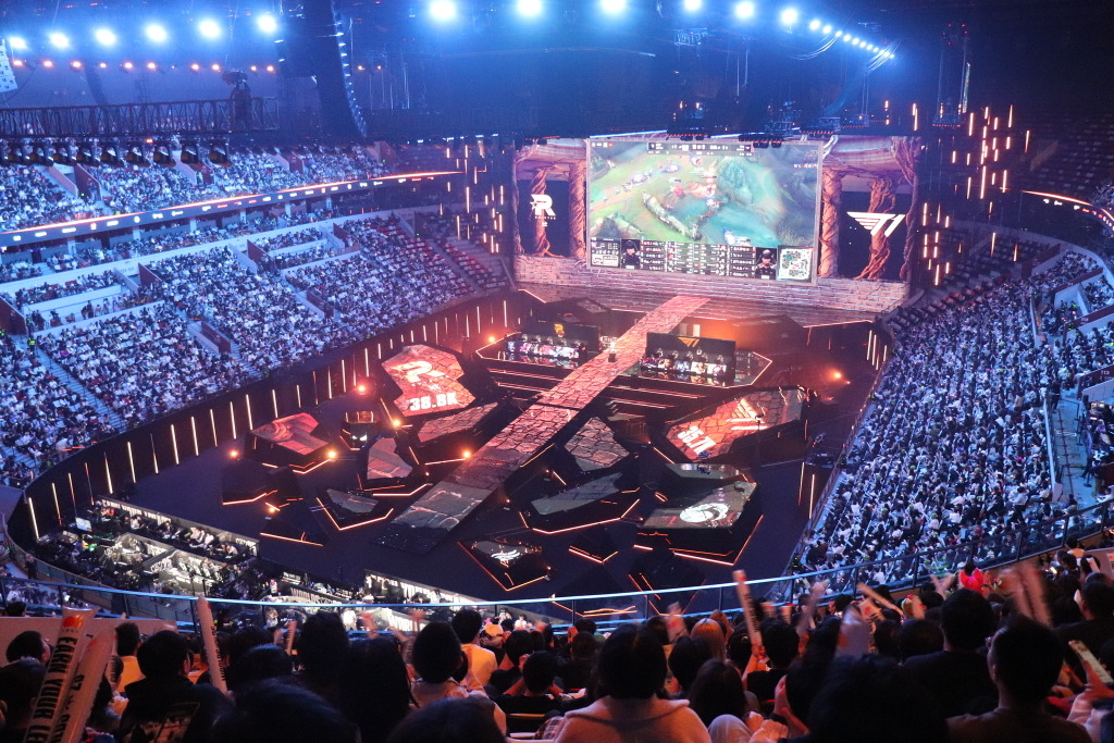 街全体が『LoL』一色に！「LoL Carnival」から白熱した「Worlds 2025