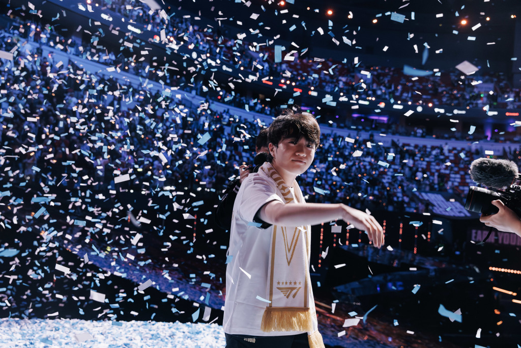 Keria「ワンクラブマンに憧れる。T1を去る理由がない」―現地メディアで