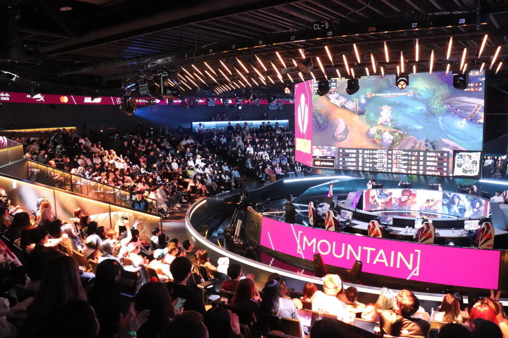 現地取材】LoLの国際大会「First Stand」、地域の色濃い応援で大