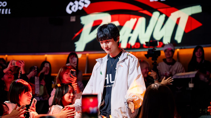 LCKの王子、Peanutが今シーズン終了後に兵役へ行くことを明らかに―「LoL Park」最後の試合では現場のスタッフ全員に差し入れも