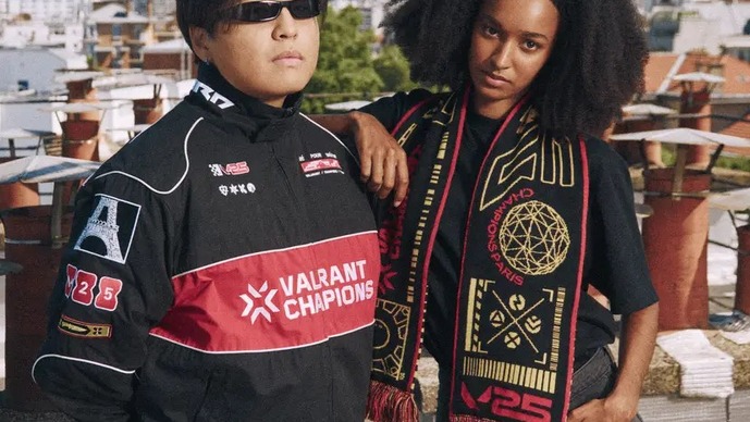 「VALORANT Champions 2025」グッズがRiot Store Japanで販売開始！会場でも完売のレーシングジャケットやフーディー、スカーフなど7種がラインナップ