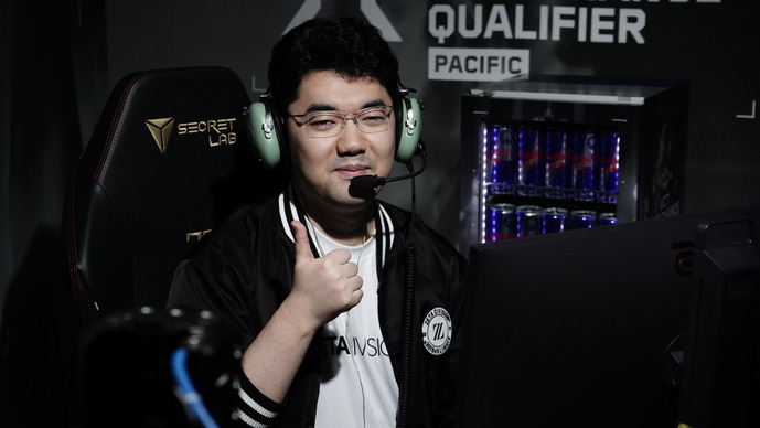 チェンバーにこだわるLaz、crow「スカイは給料がでても嫌だ」ー“例のあの人”ことJUNiORから濃密フィードバック、面白発言連発【2ND CAREER】