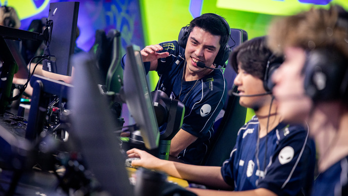 nAts「Boasterを尊敬しているし、恨みもない。それでも対戦するときは友達じゃない。ただ、相手を破壊して勝利したい」―笑顔のTeam Liquidと苦戦したFNATIC、話題のスピーチについて語る【VCT EMEA】