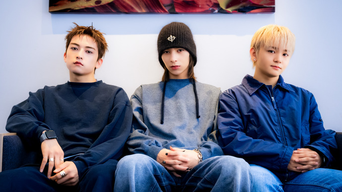 「世界の舞台に繋がるスタートラインに立たせてもらえた」─『LoL』楽曲「Live My Life」をカバーしたSTARGLOWのTAIKI、KANON、ADAMインタビュー
