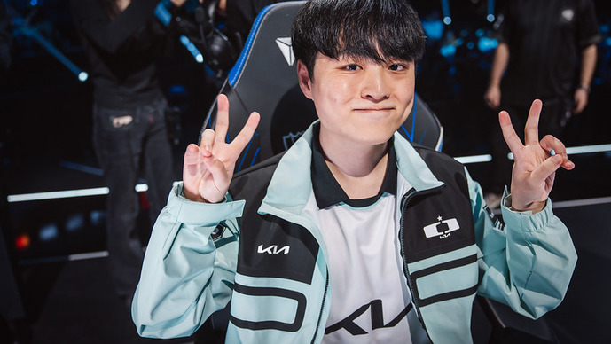 ShowMaker「新たな目標のWorlds 2回優勝と、ファンの皆さんを幸せにしたい気持ちでいっぱい」―DKがG2戦で不利を覆して勝利！【Worlds 2026インタビュー翻訳】