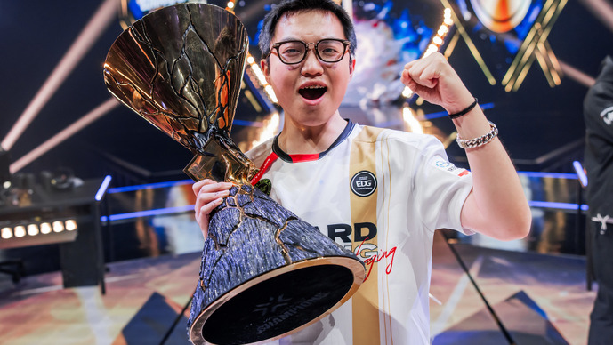 XQQ「カンカン二人積むのは反則だって」...EDGにZmjjKKそっくりなJieni7が加入【VCT China】