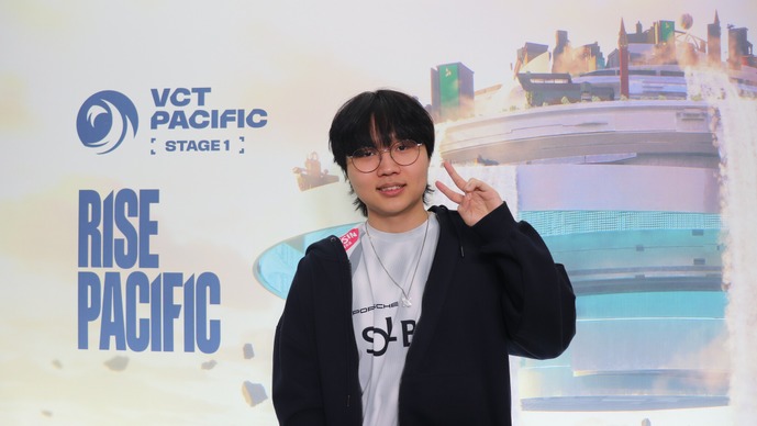 【単独インタビュー】DRX HYUNMIN「元チームメンバーArt選手との対戦にワクワクしている」―撃ち合いが好きというHYUNMIN選手にPRX戦の印象やウェイレイの評価を訊く【VCT Pacific 2025 Stage 1】
