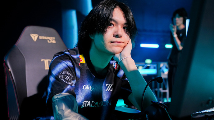 ZETA XQQ「“無能”呼ばわりされる覚悟でロータスをピックした」 ―なぜ、PRXが12連勝している得意マップを選んだのか？XQQ、Depが理由を語る【VCT Pacific Stage2 合同インタビュー】