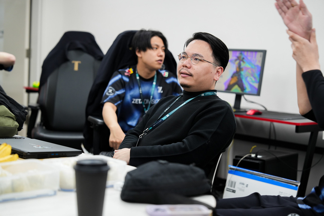 ZETA XQQ「ロータスは自分たちのやりたいことができた。勝ち切るためには“適応力”が必要」―DFM戦の敗因や新マップ「カロード」について語る【VCT Pacific 合同インタビュー】